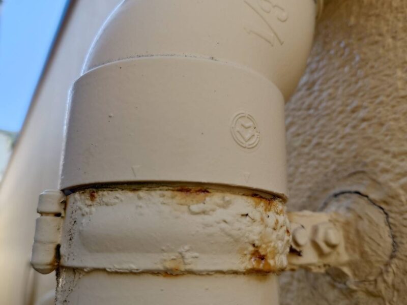 雨樋バンド交換